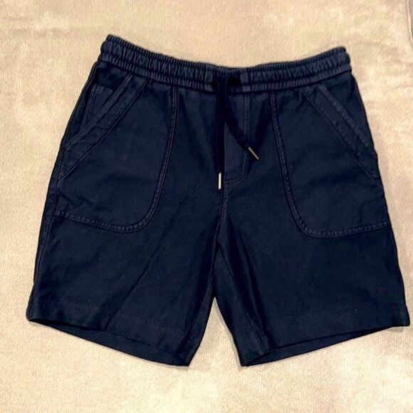 Athleta  black shorts with pockets - Picture 1 of 4